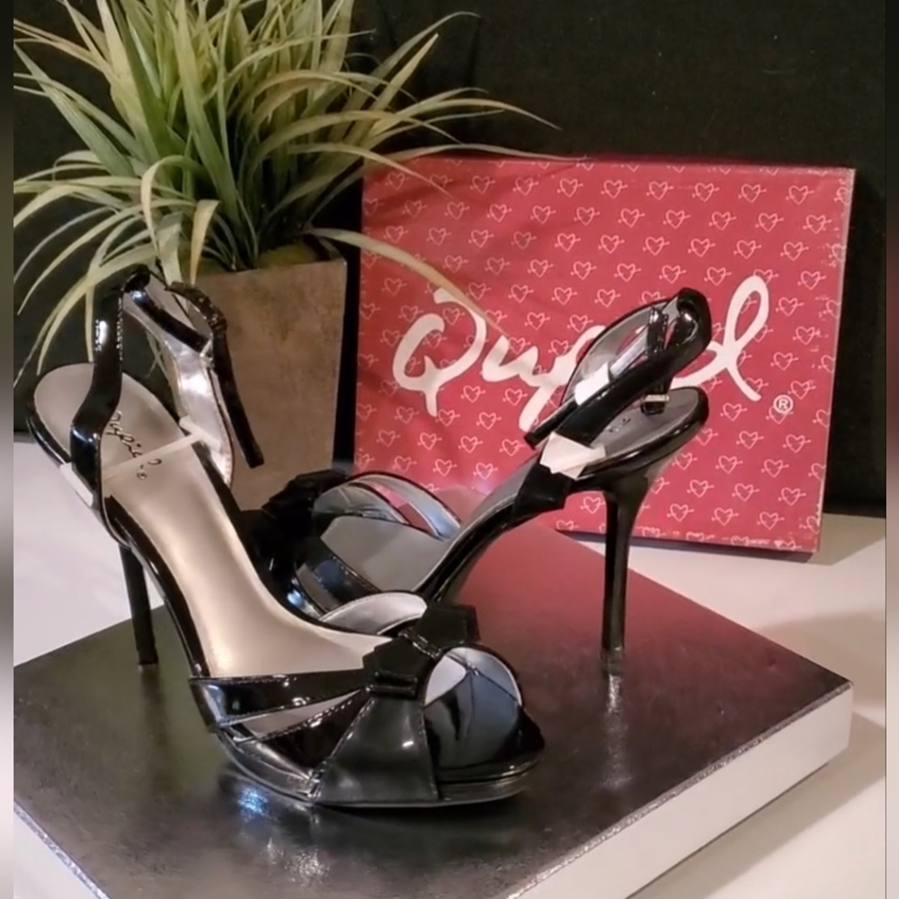 Qupid AFFAIR-08 Black High Heel Shoes